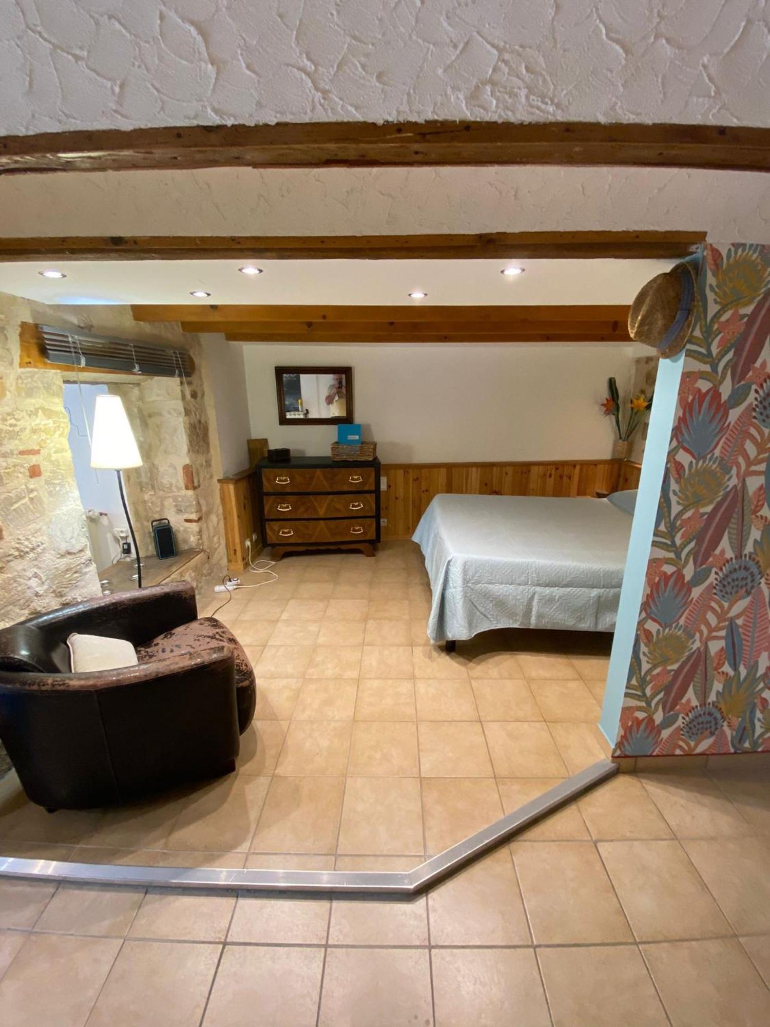 Andandco Hotel Marseille Bagian luar foto